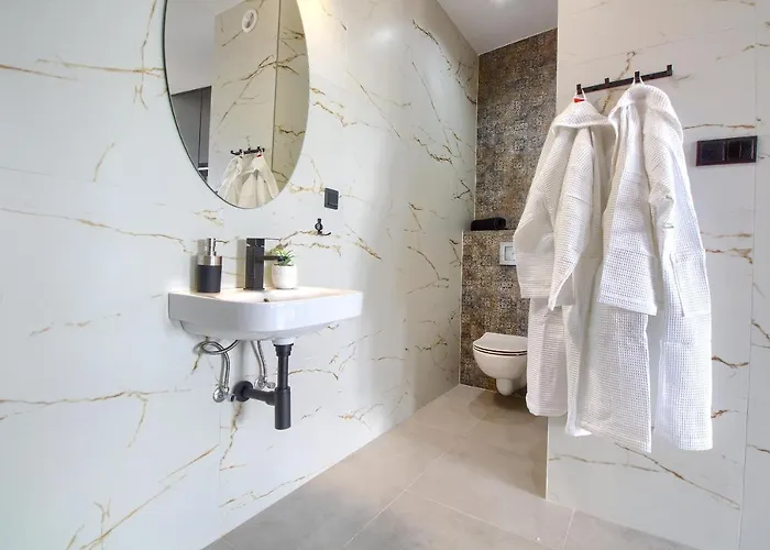 Jacuzzi Na Dachu Апартаменты Жешув